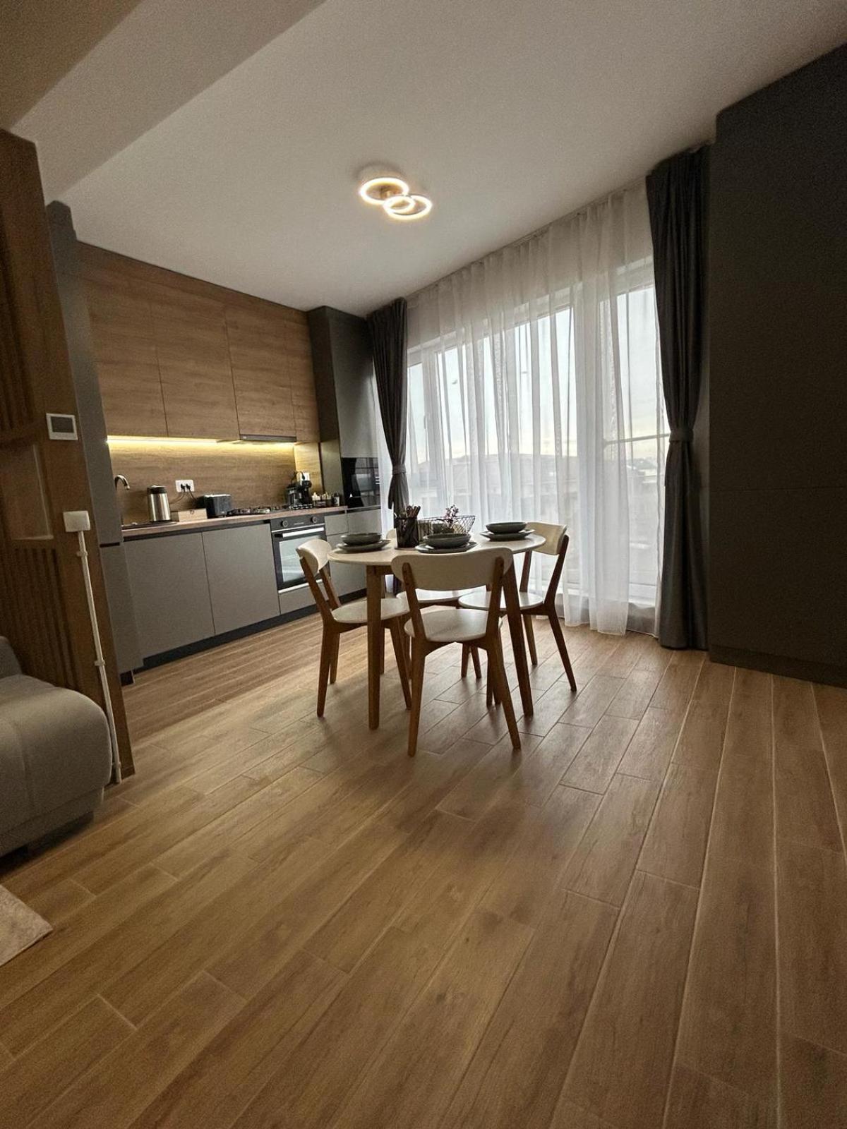 B.l Apartamento Bucarest